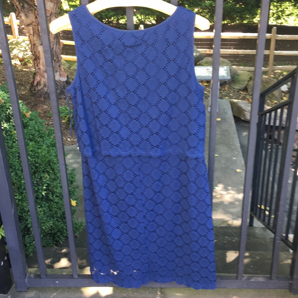 Dress - Picture 3 of 4
